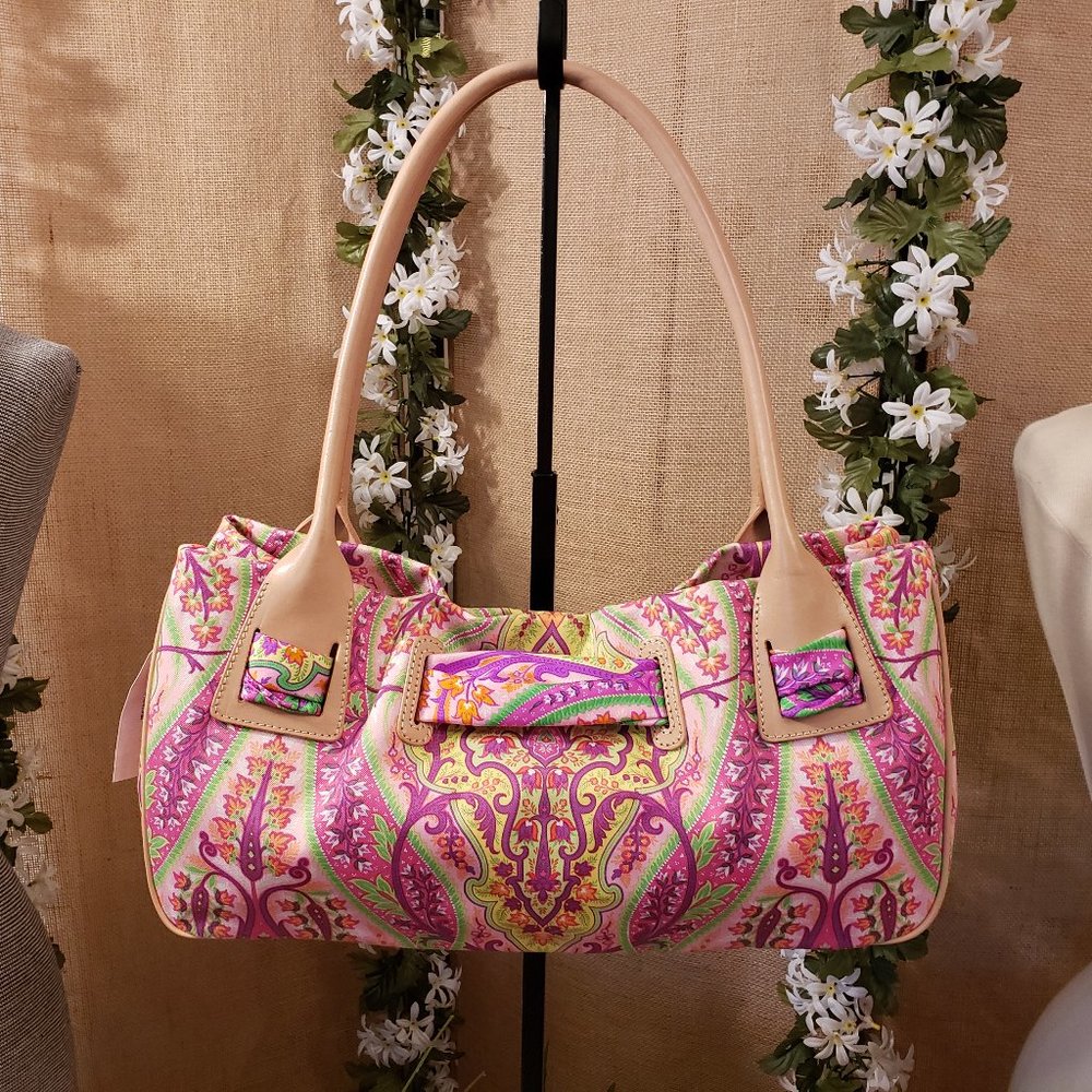 Echo Handbag - Picture 6 of 16